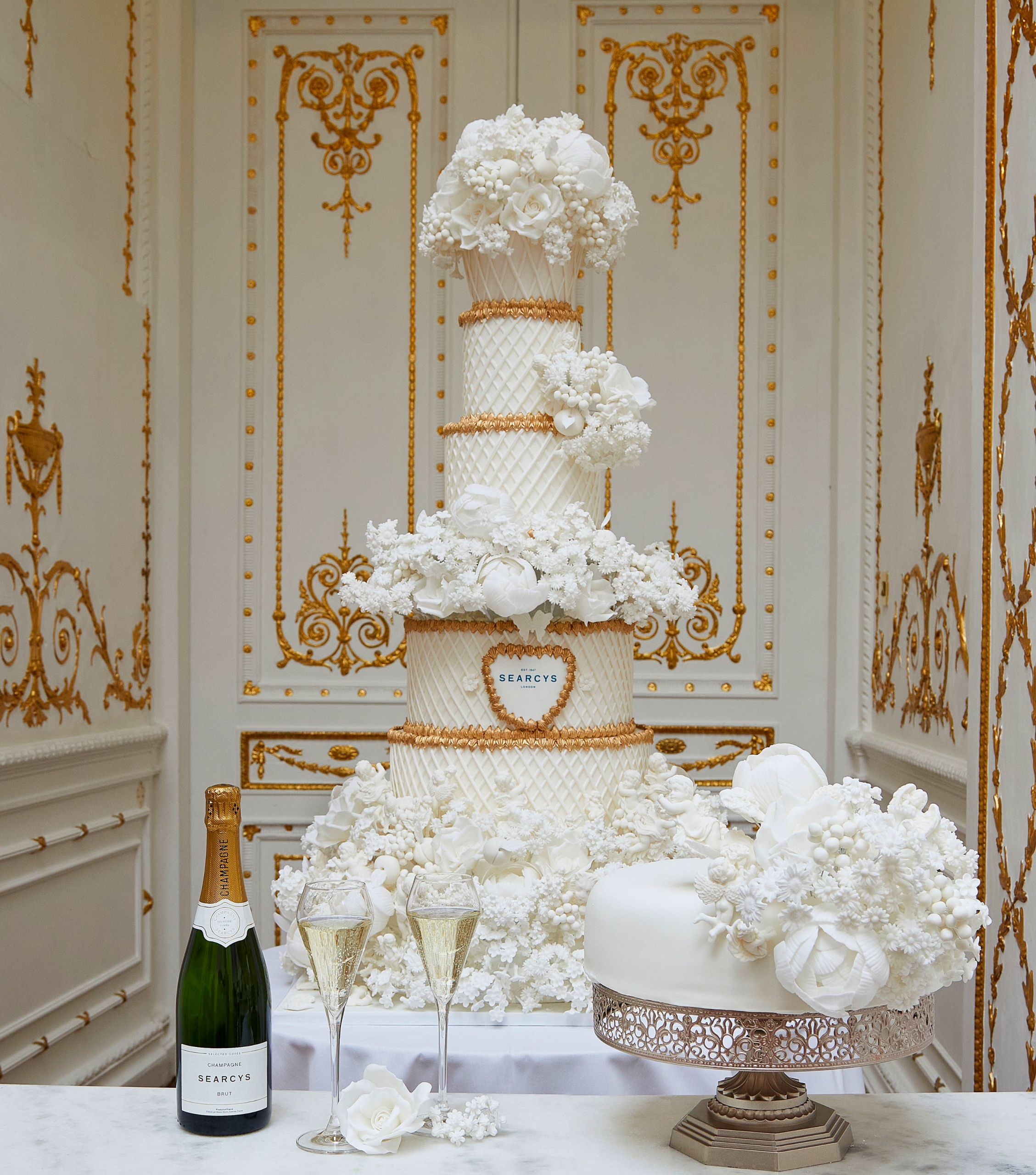 Princess Eugenie's wedding cake: Your first look | London Evening Standard  | Evening Standard
