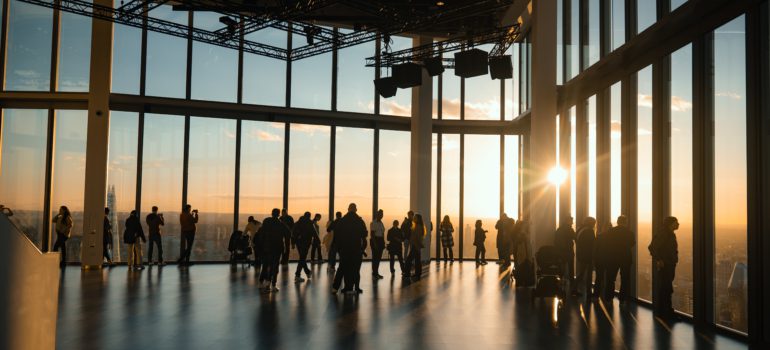 300-degree Views 